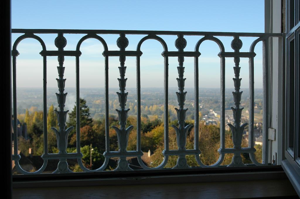 Domfront - Numero Cinq Rom bilde